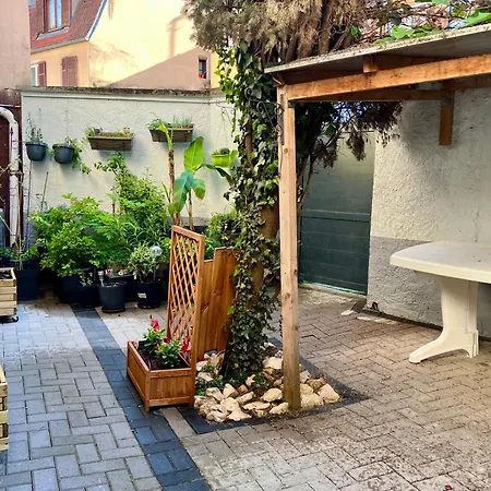 Du Figuier Terrasse Et Climatisation דירה